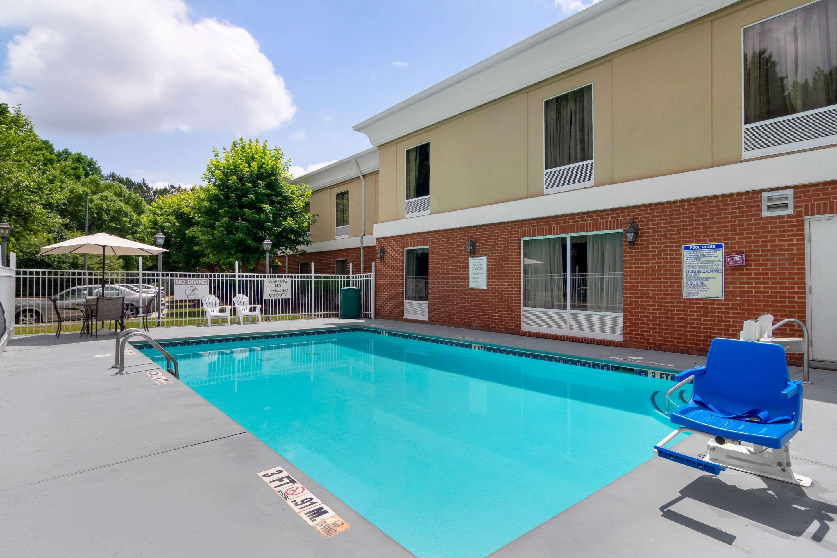 Quality Inn & Suites Decatur - Atlanta East Lithonia Εξωτερικό φωτογραφία