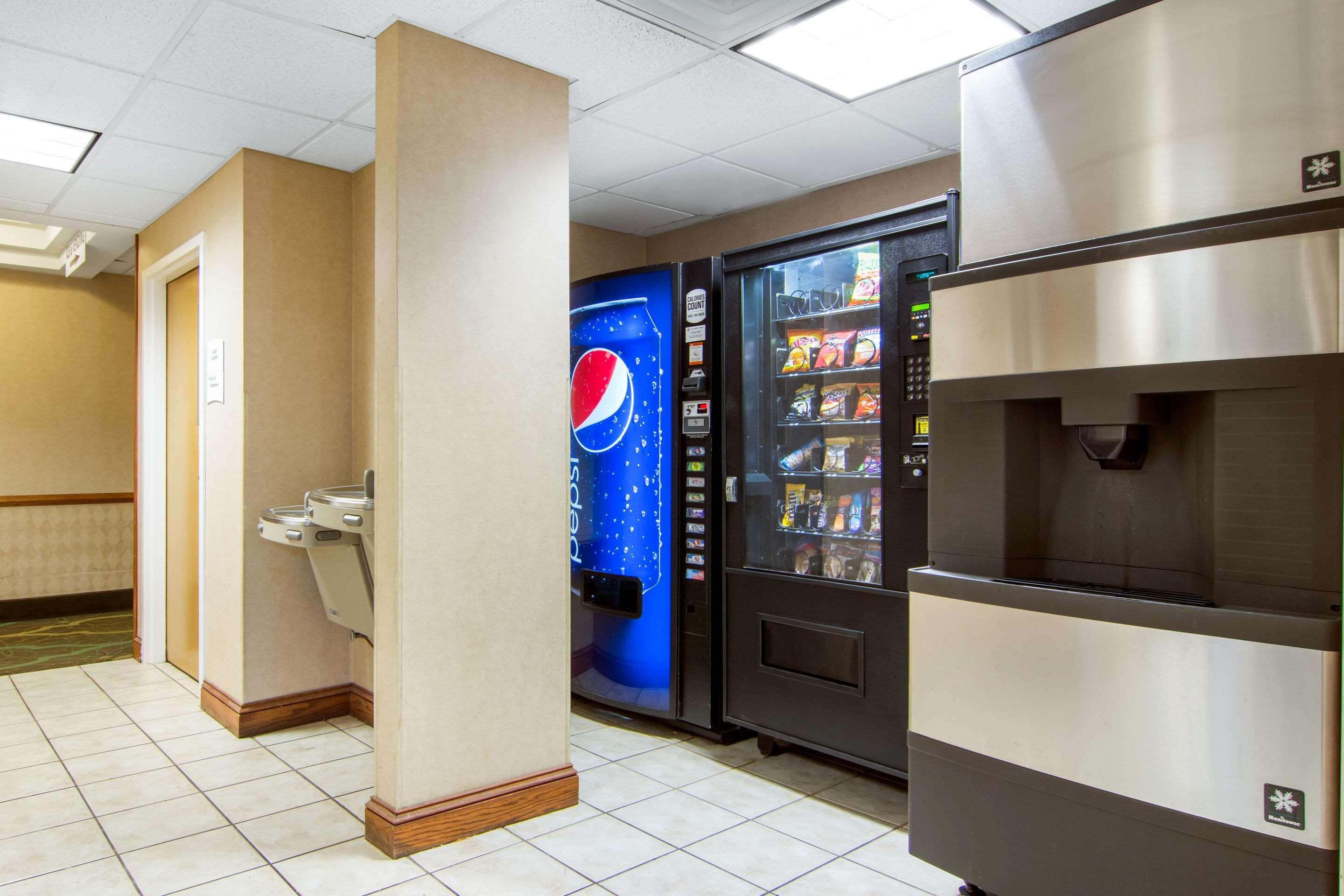 Quality Inn & Suites Decatur - Atlanta East Lithonia Εξωτερικό φωτογραφία